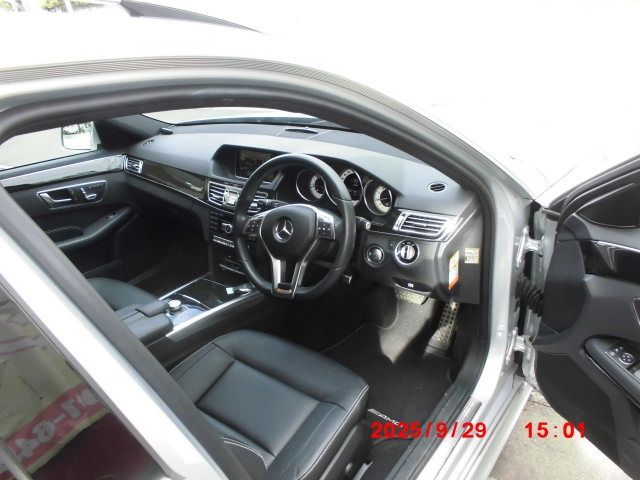 MERCEDES BENZ E CLAS 2013 Image 31