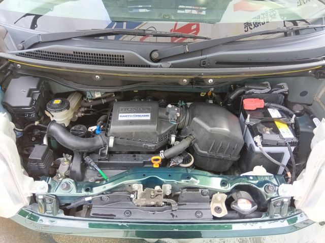 HONDA N BOX 2016 Image 31