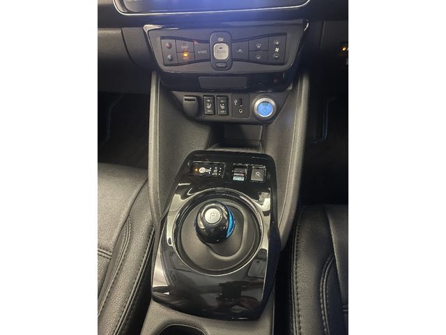 NISSAN LEAF 2018 Image 31