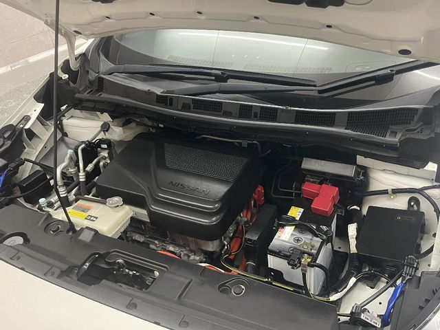 NISSAN LEAF 2018 Image 31