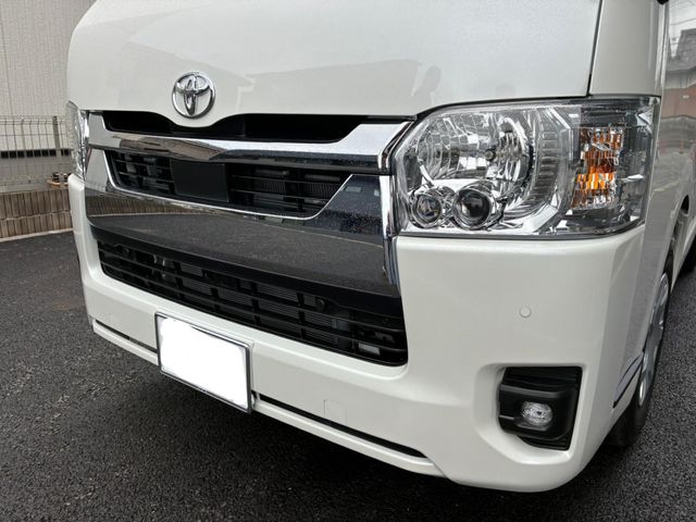 TOYOTA HIACE VAN 2WD 2025 Image 31