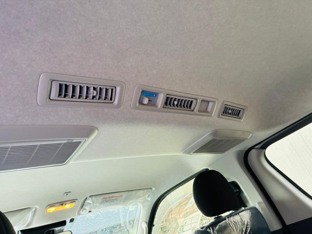 TOYOTA HIACE VAN 2WD 2025 Image 31