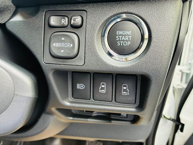 TOYOTA HIACE VAN 2WD 2025 Image 31