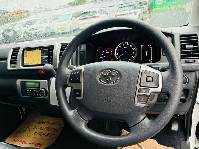 TOYOTA HIACE VAN 2WD 2025 Image 31