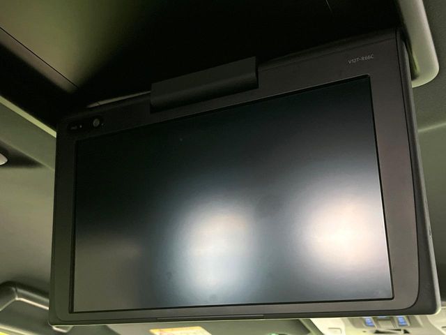 TOYOTA VELLFIRE 2017 Image 31