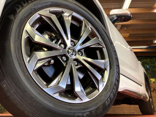 TOYOTA RAV4 HYBRID 4WD 2023 Image 31