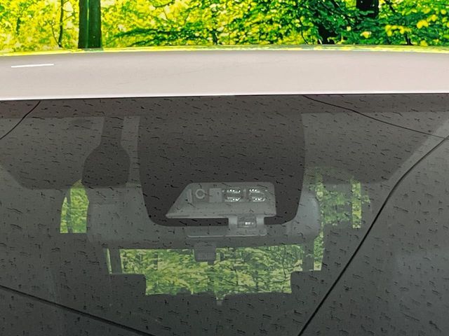 TOYOTA VOXY HYBRID 2022 Image 31