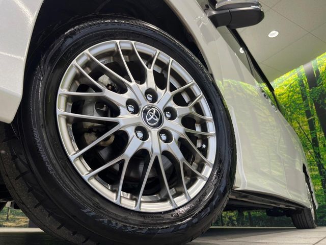 TOYOTA VOXY HYBRID 2022 Image 31