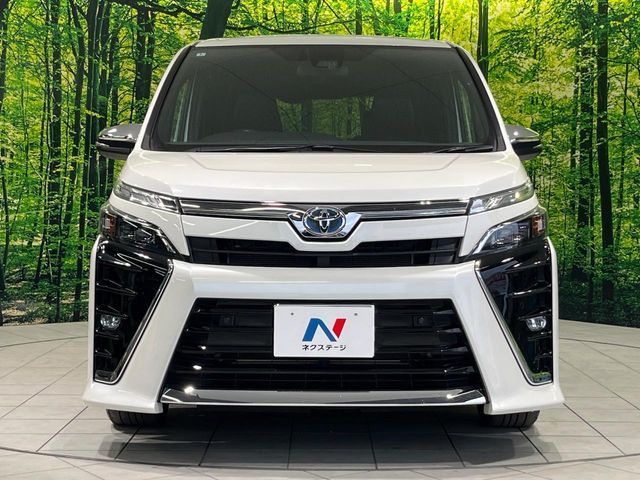 TOYOTA VOXY HYBRID 2022 Image 31