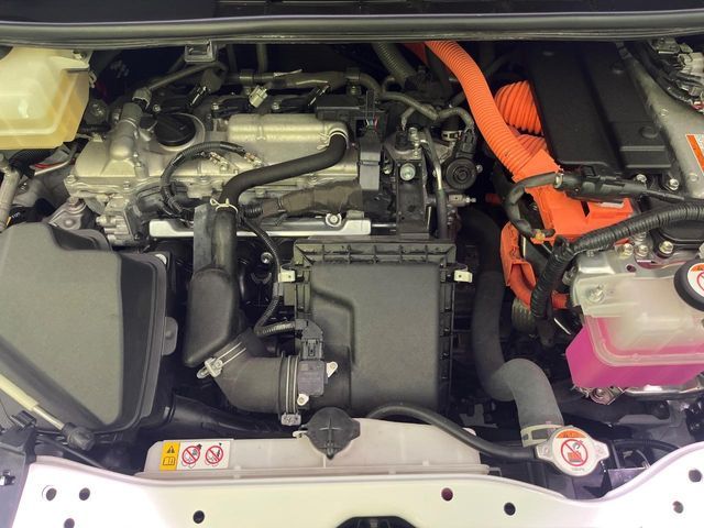 TOYOTA VOXY HYBRID 2022 Image 31