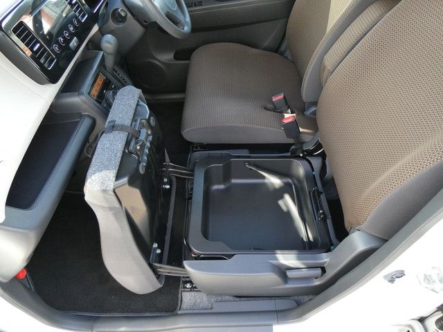 SUZUKI MR WAGON 4WD 2012 Image 31