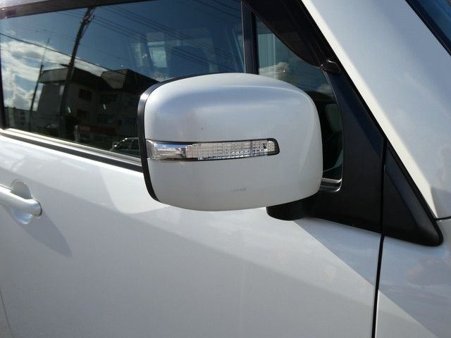 SUZUKI MR WAGON 4WD 2012 Image 31