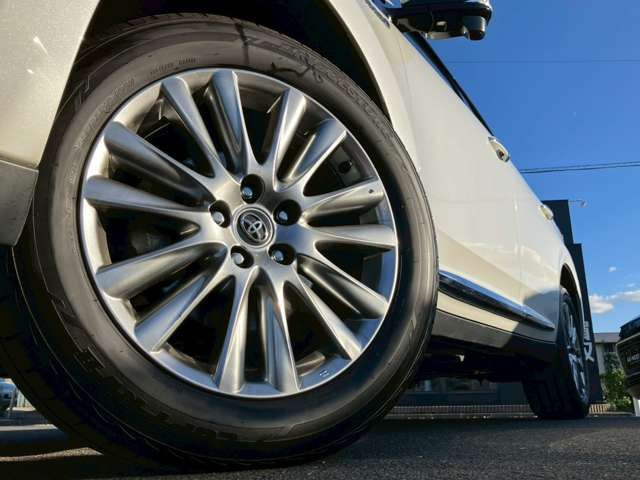 TOYOTA HARRIER HYBRID 2016 Image 31