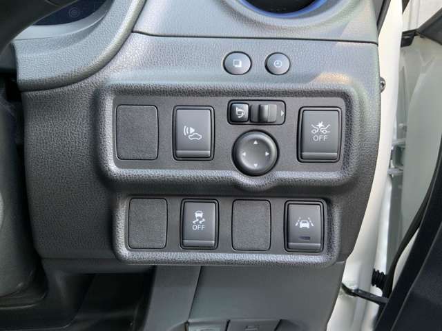 NISSAN NOTE 2018 Image 31