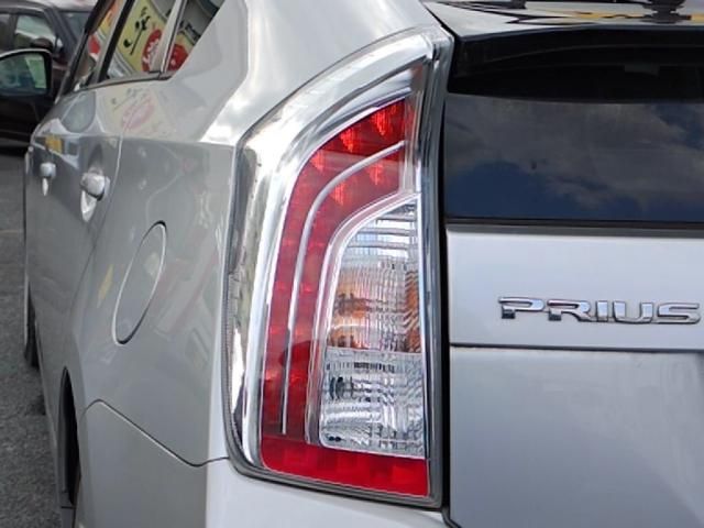 TOYOTA PRIUS 2012 Image 31
