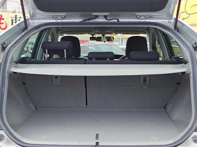 TOYOTA PRIUS 2012 Image 31