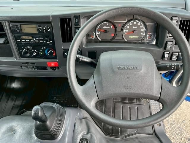 ISUZU ELF 2016 Image 31