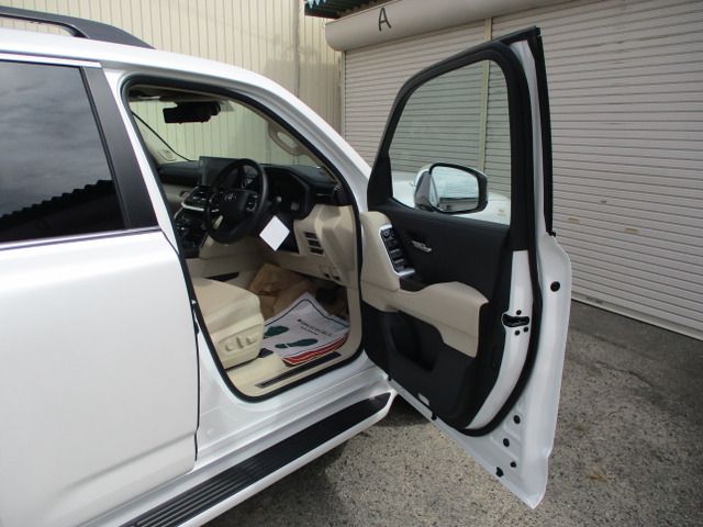 TOYOTA LANDCRUISER WAGON 2023 Image 31