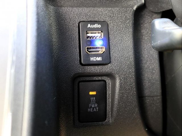 TOYOTA HIACE VAN 4WD 2020 Image 31