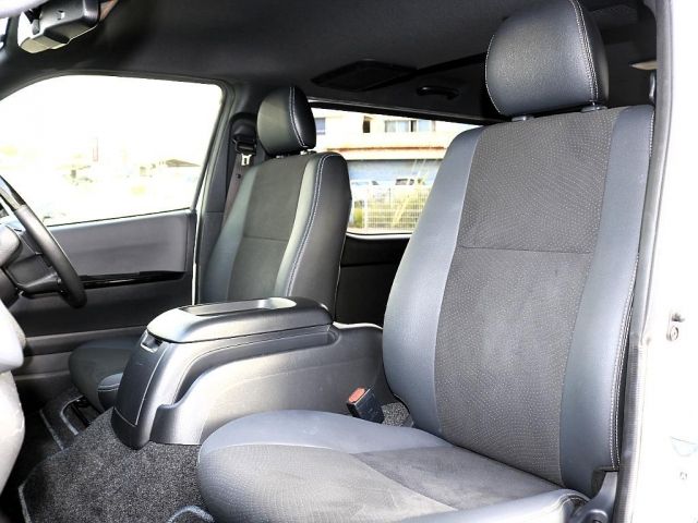 TOYOTA HIACE VAN 4WD 2020 Image 31