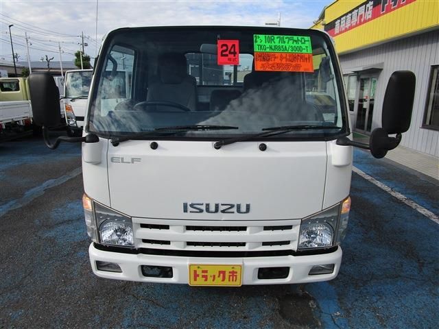 ISUZU  2012 Image 31