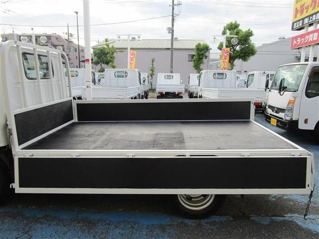 ISUZU  2012 Image 31