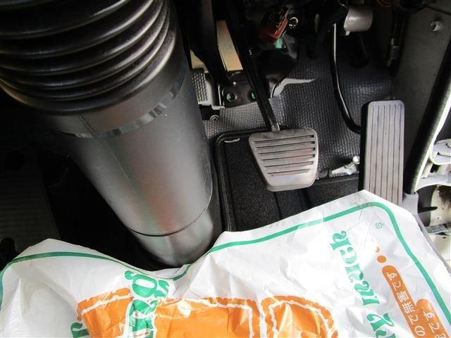 ISUZU  2012 Image 31