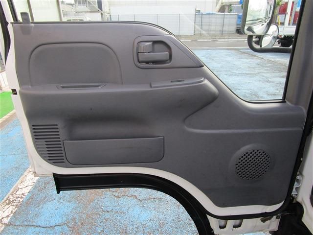 ISUZU  2012 Image 31
