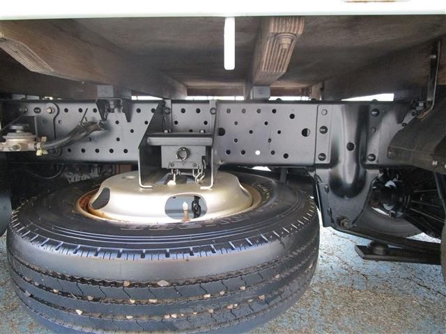 ISUZU  2012 Image 31