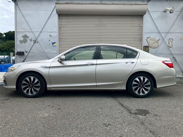 HONDA ACCORD HYBRID 2013 Image 31