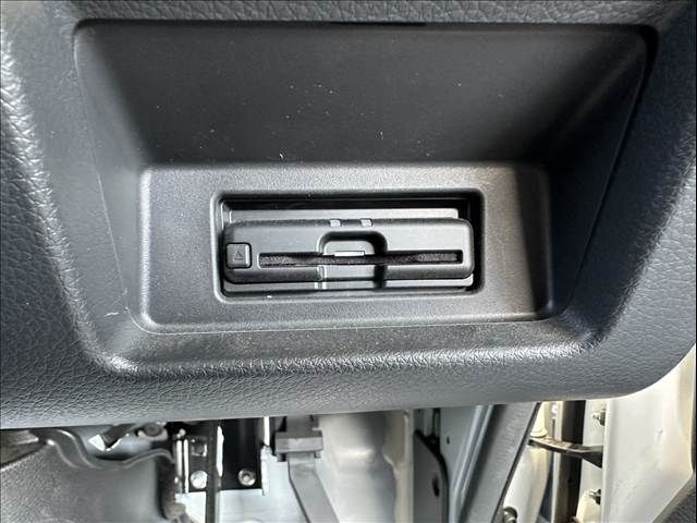 NISSAN CARAVAN VAN 2WD 2023 Image 31