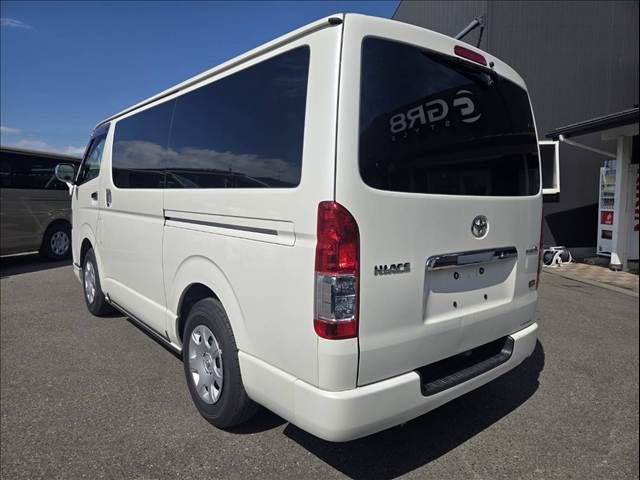 TOYOTA HIACE VAN 4WD 2019 Image 31