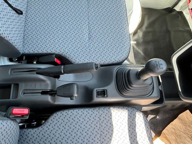 SUZUKI CARRY TRUCK 4WD 2025 Image 31