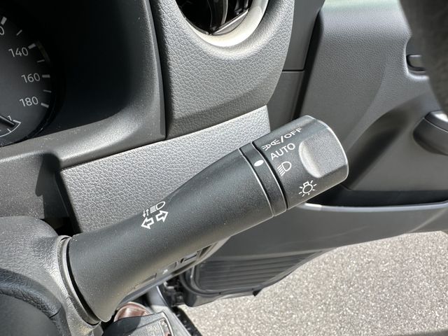 NISSAN CARAVAN VAN 1.2T 2WD 2023 Image 31