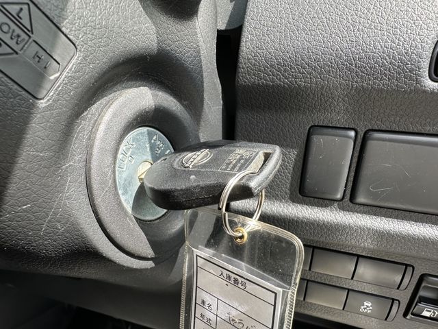 NISSAN CARAVAN VAN 1.2T 2WD 2023 Image 31