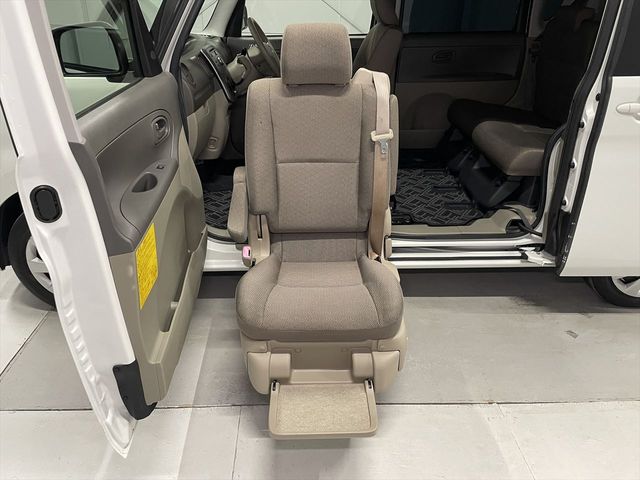 DAIHATSU TANTO 2010 Image 31