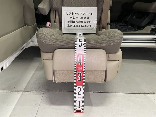 DAIHATSU TANTO 2010 Image 31