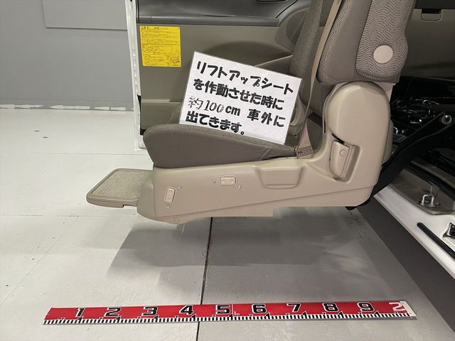 DAIHATSU TANTO 2010 Image 31