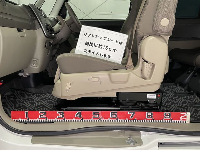 DAIHATSU TANTO 2010 Image 31