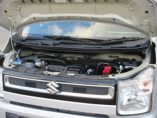 SUZUKI WAGON R 2018 Image 31