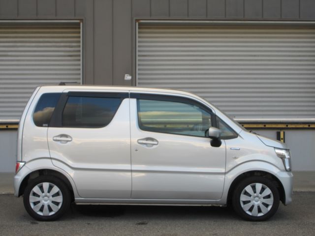 SUZUKI WAGON R 2018 Image 31