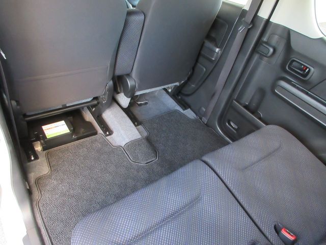 SUZUKI WAGON R 2018 Image 31