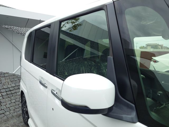 HONDA N BOX CUSTOM 2020 Image 31