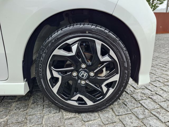 HONDA N BOX CUSTOM 2020 Image 31