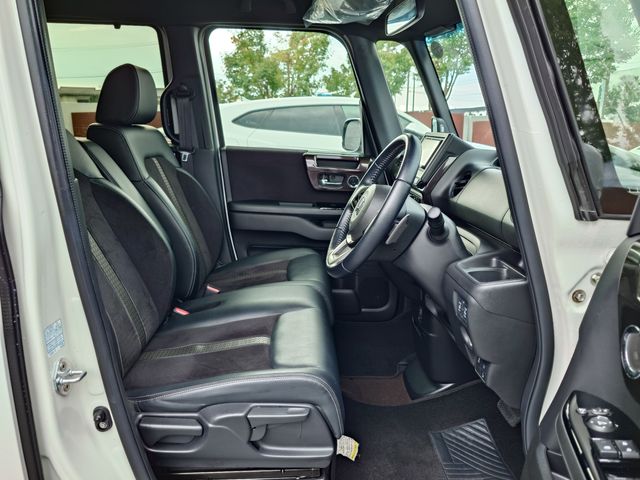 HONDA N BOX CUSTOM 2020 Image 31