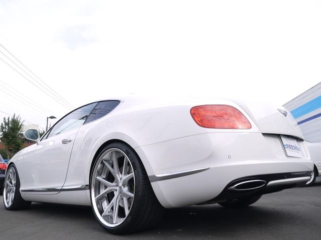 BENTLEY COUPE 2012 Image 31