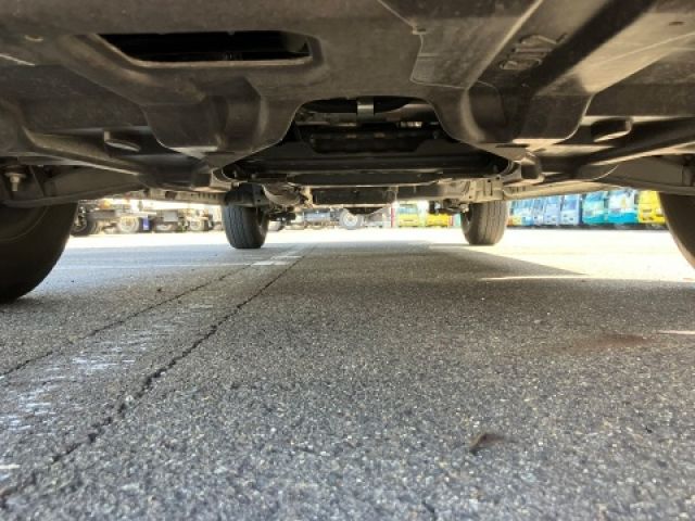 TOYOTA HIACE VAN 2WD 2023 Image 31