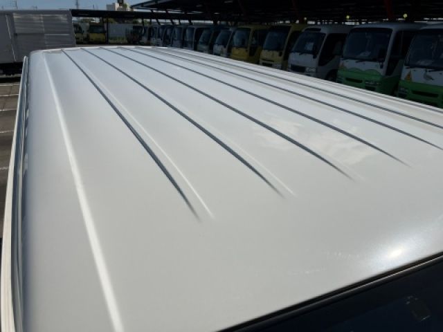 TOYOTA HIACE VAN 2WD 2023 Image 31