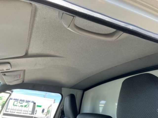 TOYOTA HIACE VAN 2WD 2023 Image 31