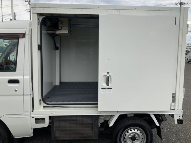 DAIHATSU HIJET TRUCK 4WD 2014 Image 31